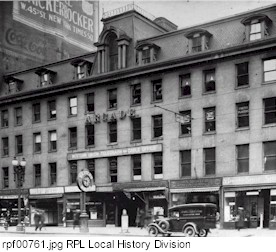 Reynolds Arcade before being replaced.